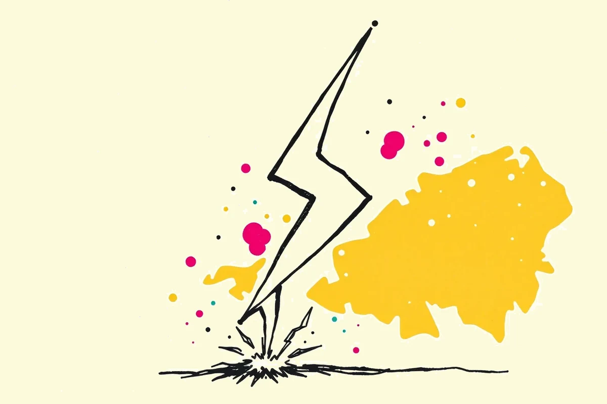 Un éclair dentelé unique tombe à la verticale, traits d'encre épais et gerbe d'étincelles à son point de chute, dessiné à l'encre sur trame d'imprimerie.